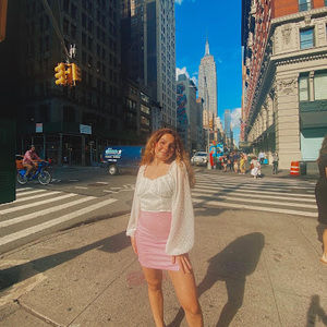 Meet your Posher, Maya